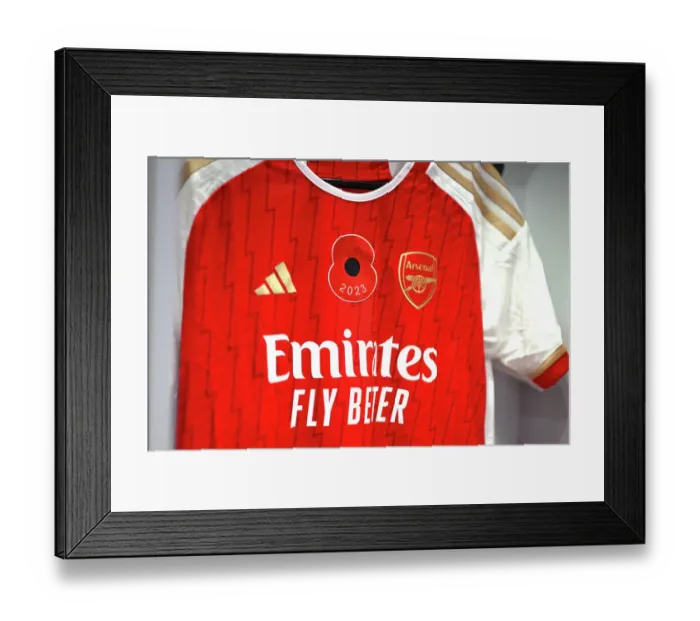 Framed Print : Arsenal Women Honoring Remembrance Day Against Manchester City, Barclays Women's Super League