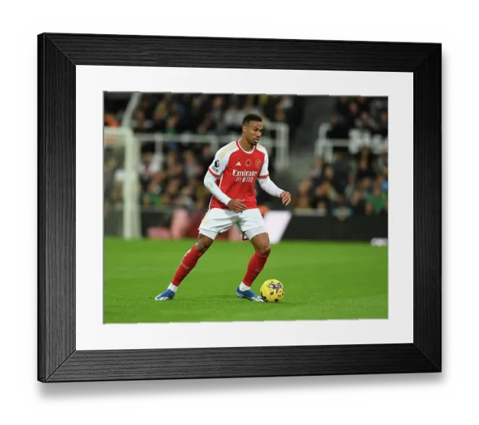 Framed Print : Gabriel Magalhaes: Arsenal's Defensive Masterclass vs Newcastle United, Premier League 2023-24