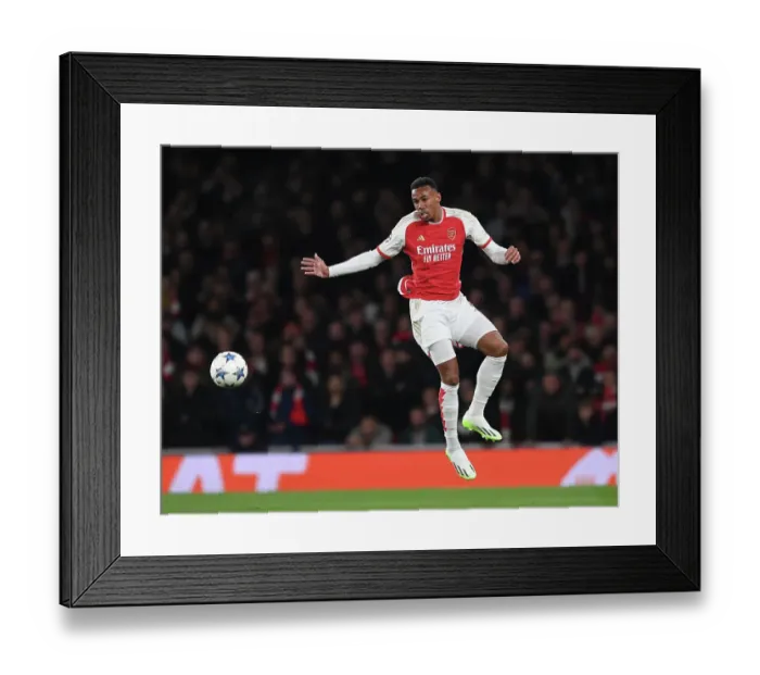 Framed Print : Gabriel Magalhaes in Action: Arsenal vs Sevilla, UEFA Champions League 2023 / 24