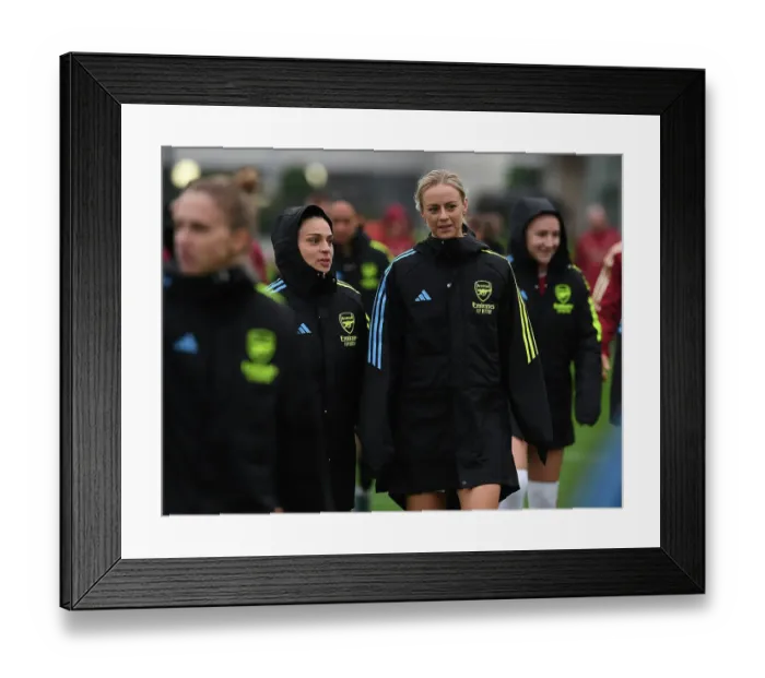 Framed Print : Arsenal Women's Team 2023-24: Gio Queiroz and Amanda Ilestedt Lead the Squad