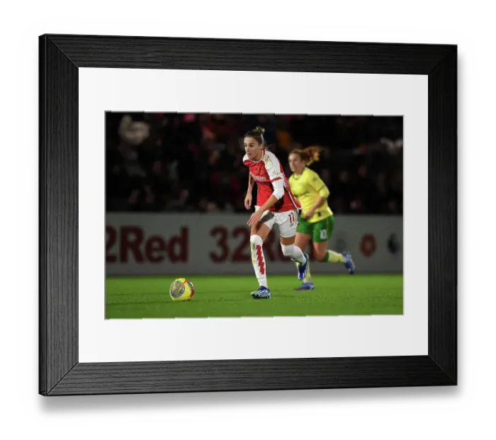 Framed Print : Arsenal's Vivianne Miedema in Action against Bristol City in FA Women's Continental Tyres League Cup