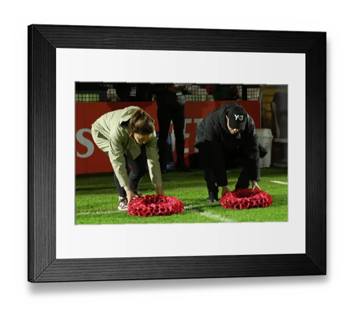 Framed Print : Arsenal and Bristol City Managers Lay Wreaths Ahead of FA Women's Continental Tyres League Cup Match