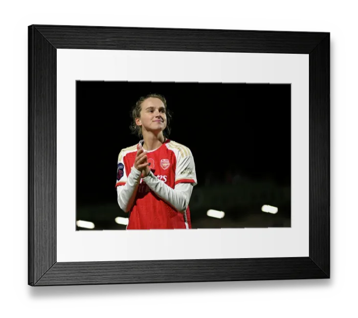 Framed Print : Arsenal Women Celebrate Conti Cup Victory over Bristol City