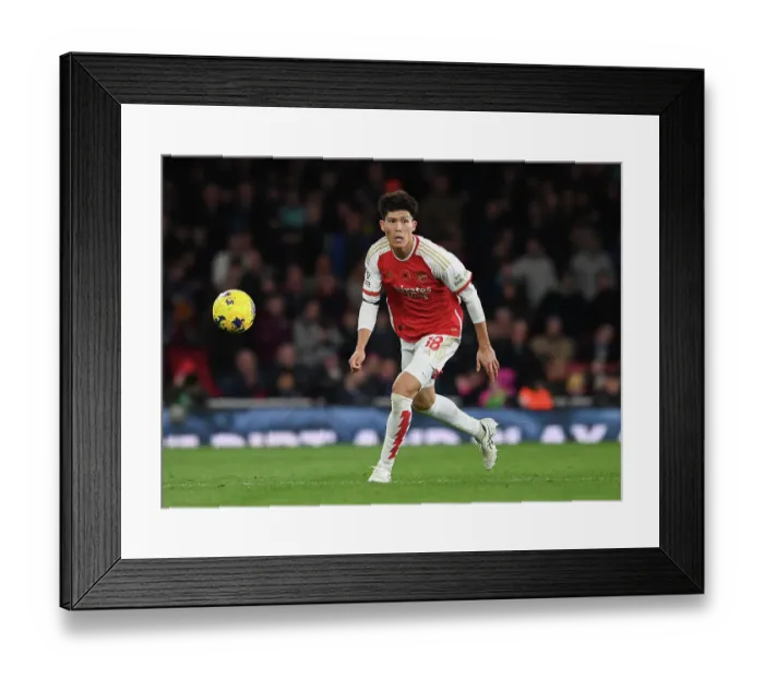 Framed Print : Arsenal's Tomiyasu in Action against Burnley in 2023-24 Premier League Framed Print : Arsenal's Tomiyasu in Action against Burnley in 2023-24 Premier League