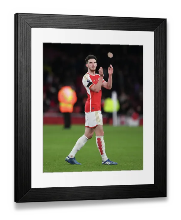 Framed Print : Arsenal's Declan Rice Celebrates with Fans after Arsenal v Burnley Victory (2023-24)