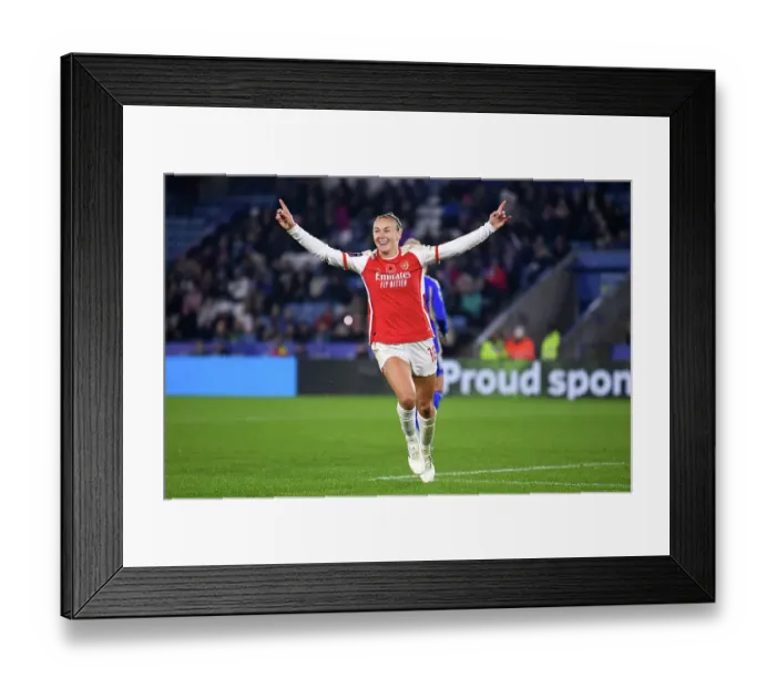 Framed Print : Arsenal Women's Super League Triumph: Caitlin Foord Scores Brace vs. Leicester City