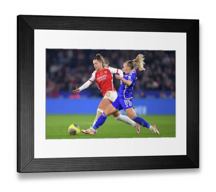 Framed Print : Battle for Possession: Victoria Pelova's Intense Duel with Jutta Rantala - Arsenal FC vs. Leicester City, Barclays Women's Super League