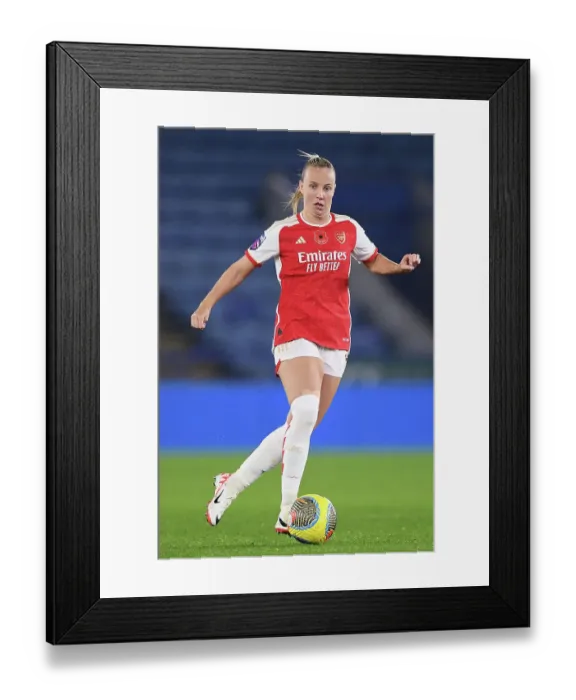 Framed Print : Arsenal's Beth Mead Scores Thriller at Leicester City: Barclays Women's Super League Clash, November 2023