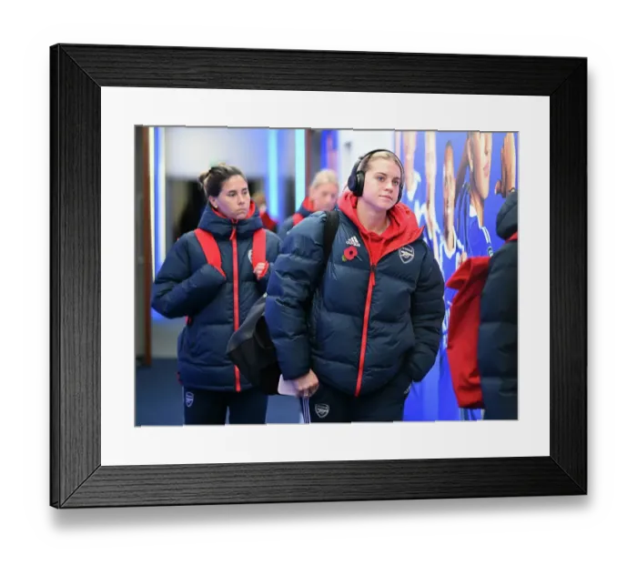 Framed Print : Alessia Russo Arrives at Leicester City: Arsenal Women vs Leicester City WSL Showdown (2023-24)