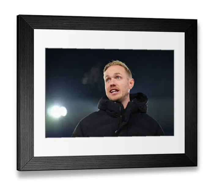 Framed Print : Arsenal Women's Team Huddle with Coach Jonas Eidevall after Leicester City Match, Barclays Women's Super League 2023-24 Framed Print : Arsenal Women's Team Huddle with Coach Jonas Eidevall after Leicester City Match, Barclays Women's Super League 2023-24