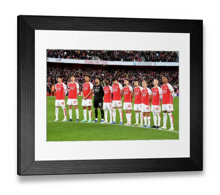 Framed Print : Arsenal Pays Tribute: Minute of Silence for Armistice Day (2023-24)