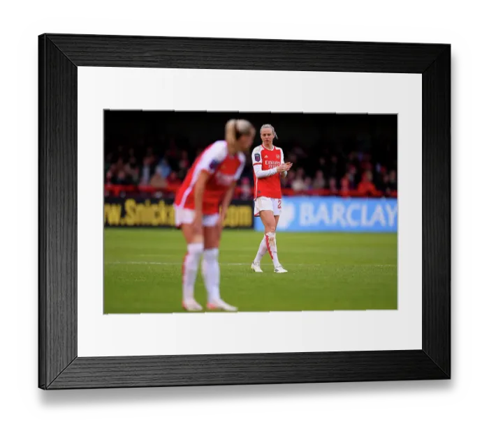 Framed Print : Arsenal's Amanda Ilestedt Reacts During Brighton & Hove Albion vs Arsenal FC, Barclays Women's Super League 2023-24