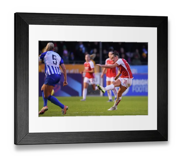 Framed Print : Arsenal Women's Super League Triumph: Caitlin Foord's Decisive Goal vs. Brighton & Hove Albion
