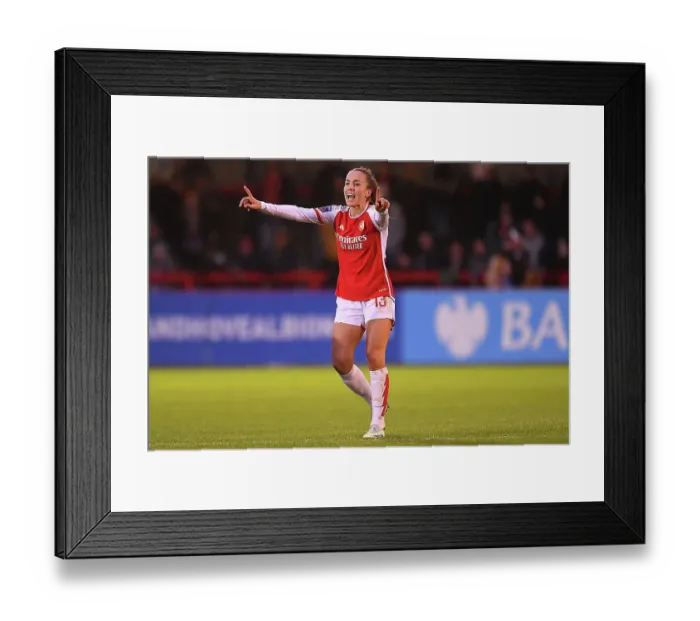 Framed Print : Arsenal Women vs. Brighton & Hove Albion: Barclays Super League Showdown