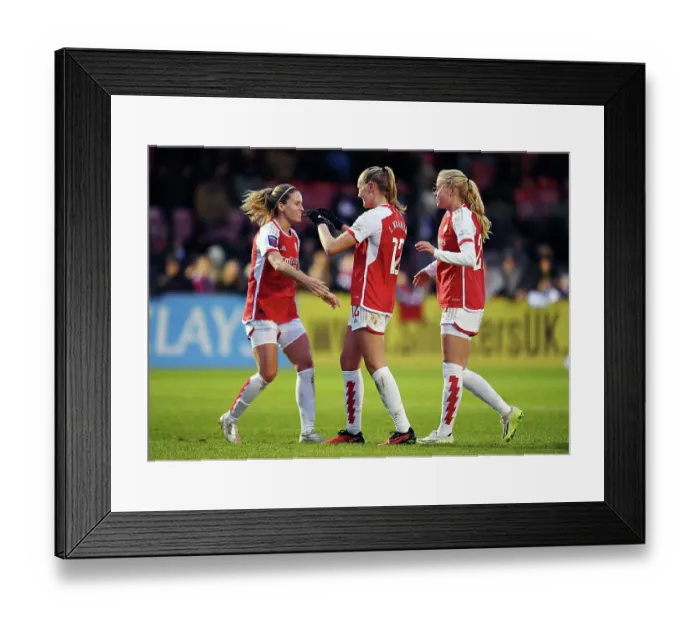 Framed Print : Arsenal Women Triumph Over Brighton & Hove Albion in Barclays Super League Match: Frida Maanum Scores Brace