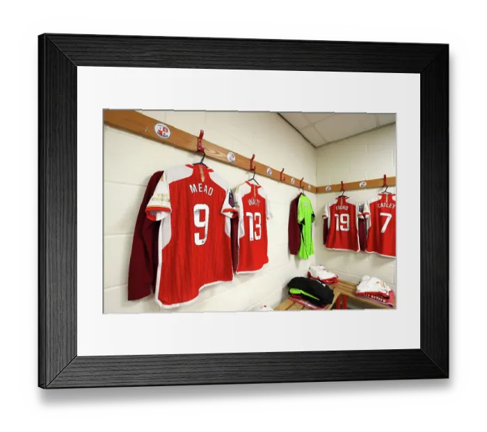 Framed Print : Arsenal's Pre-Match Preparation: Inside the Dressing Room at Brighton & Hove Albion's Broadfield Stadium (Brighton & Hove Albion vs Arsenal 2023-24, Barclays Women's Super League)