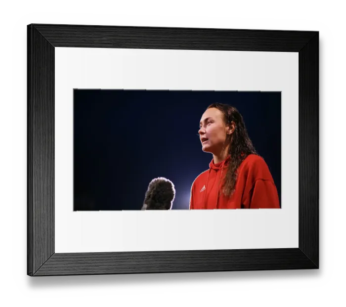 Framed Print : Arsenal's Caitlin Foord Interviewed After Brighton & Hove Albion vs Arsenal FC in Barclays Women's Super League (November 2023)