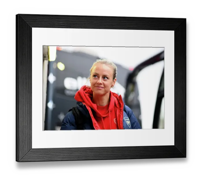 Framed Print : Arsenal Women Face Brighton & Hove Albion in Barclays Super League Clash