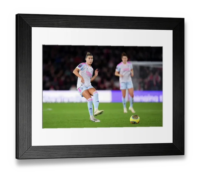 Framed Print : Arsenal Women vs Southampton Women: Conti Cup Clash at St. Mary's Stadium Framed Print : Arsenal Women vs Southampton Women: Conti Cup Clash at St. Mary's Stadium