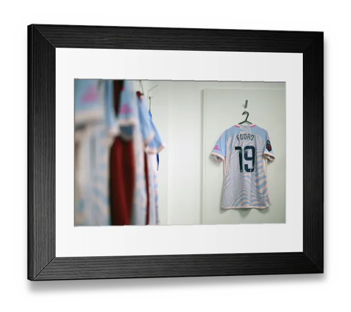 Framed Print : Arsenal FC at Southampton FC: Pre-Match Preparation in FA Women's Continental Tyres League Cup (2023-24) Framed Print : Arsenal FC at Southampton FC: Pre-Match Preparation in FA Women's Continental Tyres League Cup (2023-24)
