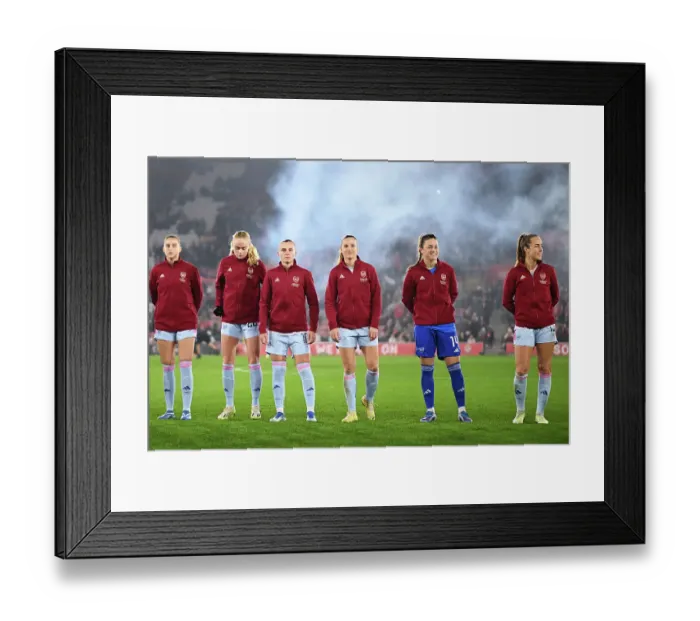 Framed Print : Arsenal Women Face Southampton Women in FA WSL Cup Showdown at St. Mary's Stadium (November 2023)