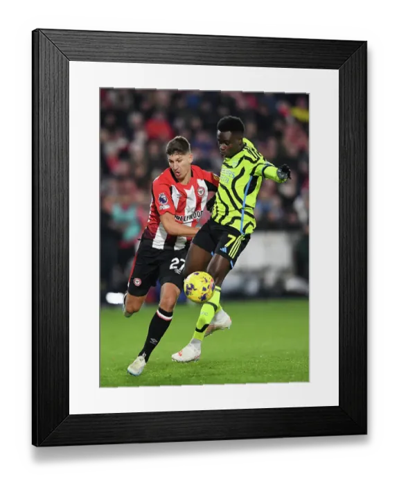 Framed Print : Brentford vs Arsenal: Clash between Janelt and Saka in the 2023-24 Premier League Framed Print : Brentford vs Arsenal: Clash between Janelt and Saka in the 2023-24 Premier League