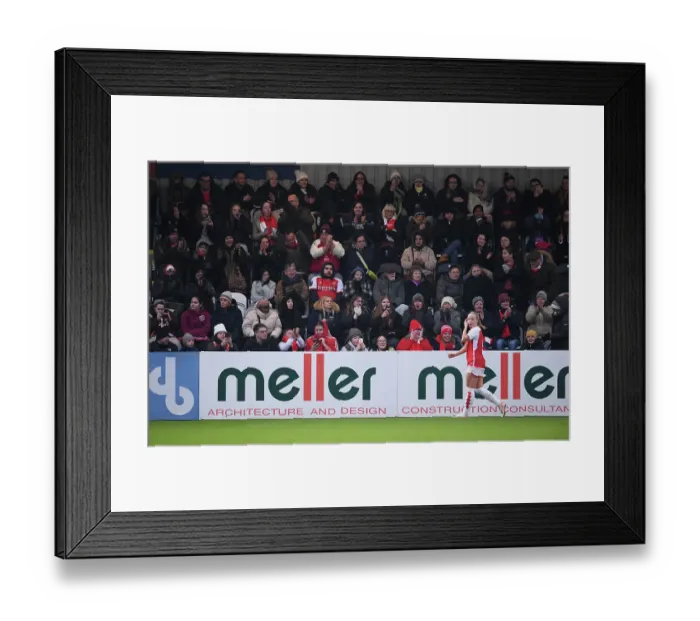 Framed Print : Beth Mead's Emotional Farewell: Arsenal Women Bid Adieu to Their Star Player (2023-24) - Arsenal vs West Ham United
