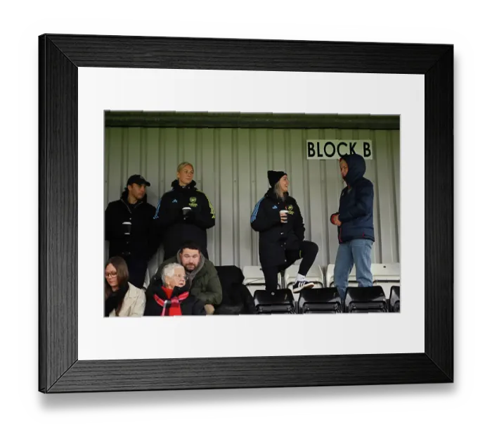 Framed Print : Arsenal Women: United Pre-Match Huddle at Meadow Park (2023-24)