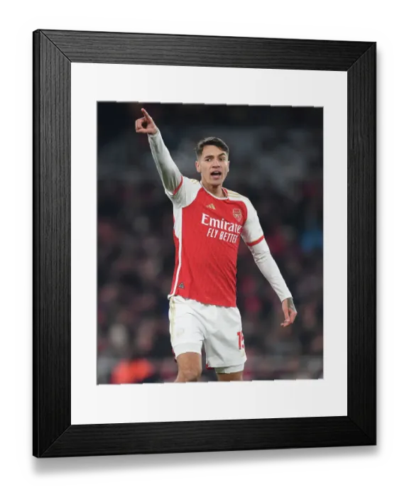 Framed Print : Arsenal's Jakub Kiwior in Action: Arsenal vs. Wolverhampton Wanderers - Premier League 2023-24