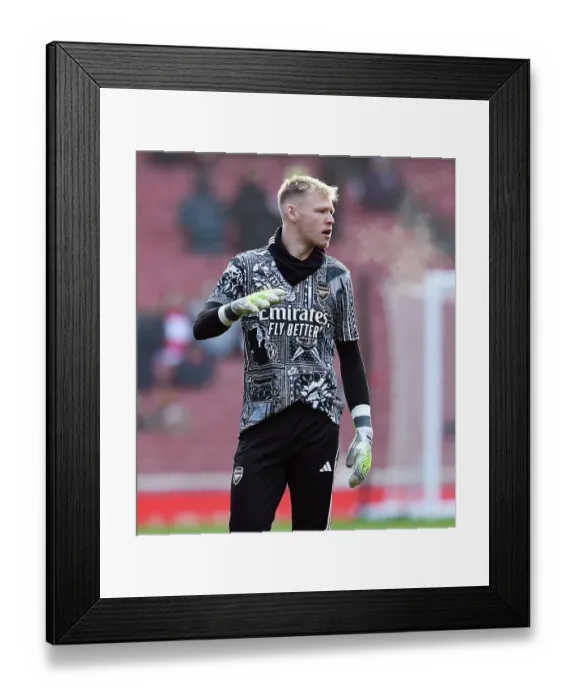 Framed Print : Arsenal's Aaron Ramsdale Gears Up for Arsenal vs. Wolverhampton Clash (2023-24) Framed Print : Arsenal's Aaron Ramsdale Gears Up for Arsenal vs. Wolverhampton Clash (2023-24)