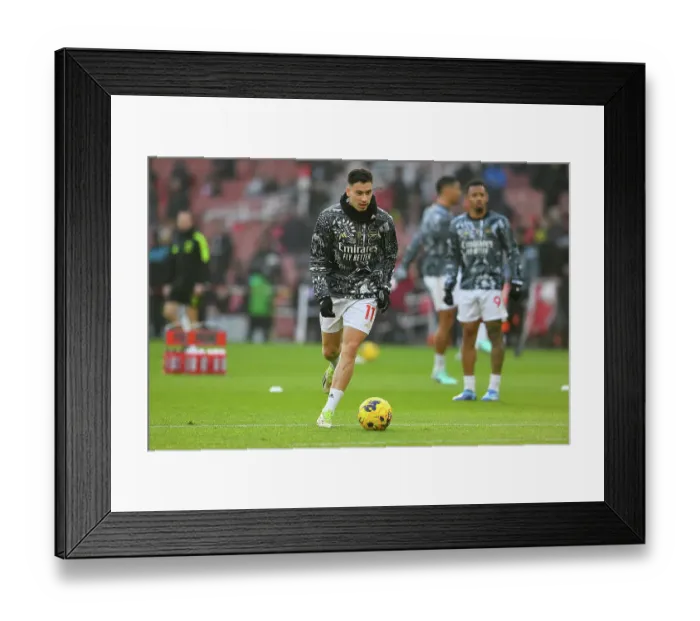 Framed Print : Arsenal's Gabriel Martinelli Gears Up: Arsenal FC vs. Wolverhampton Wanderers, Premier League 2023-24 Framed Print : Arsenal's Gabriel Martinelli Gears Up: Arsenal FC vs. Wolverhampton Wanderers, Premier League 2023-24