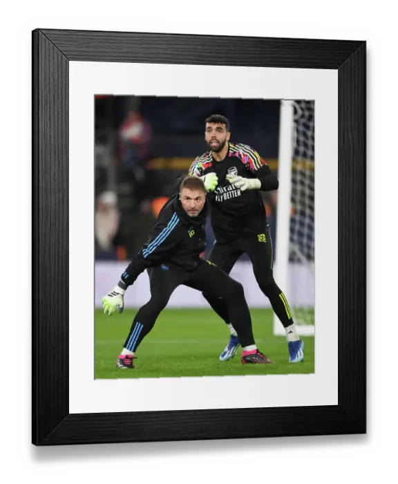 Framed Print : Arsenal's David Raya Prepares for Luton Town Clash in Premier League (2023-24)
