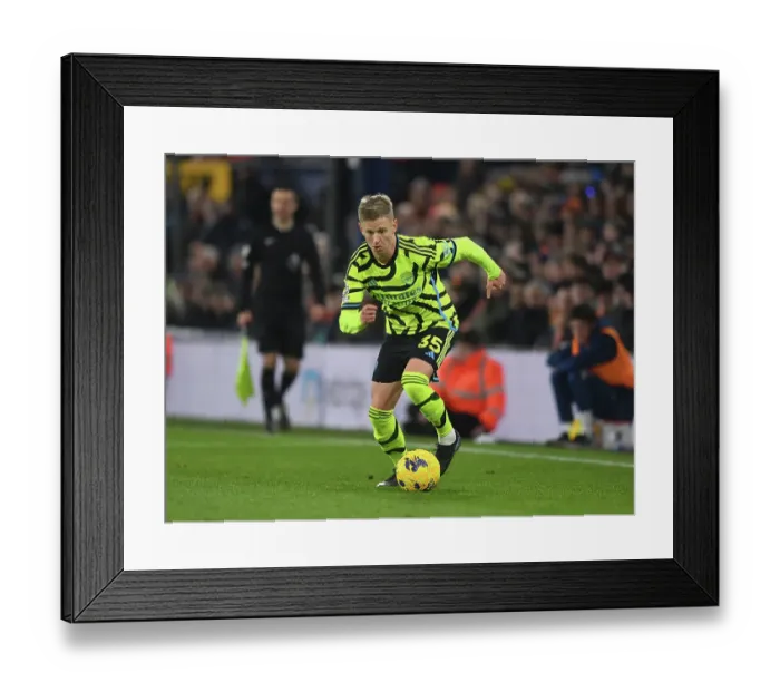 Framed Print : Zinchenko Shines: Arsenal's Dominant Victory Over Luton Town (2023-24 Premier League) Framed Print : Zinchenko Shines: Arsenal's Dominant Victory Over Luton Town (2023-24 Premier League)