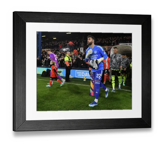 Framed Print : Arsenal's David Raya Prepares for Luton Town Battle in 2023-24 Premier League