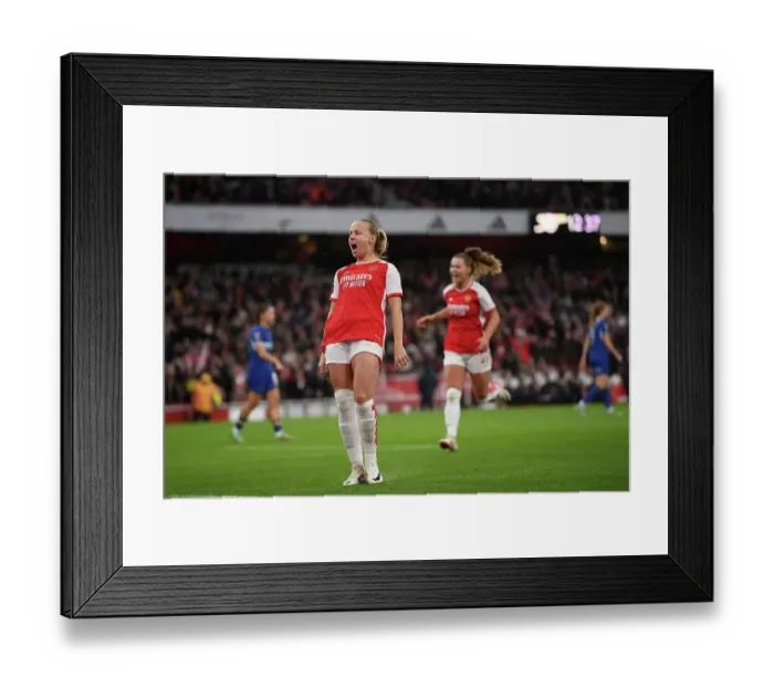 Framed Print : Arsenal's Beth Mead Scores First Goal in 2023-24 Barclays Women's Super League: Arsenal vs Chelsea at Emirates Stadium