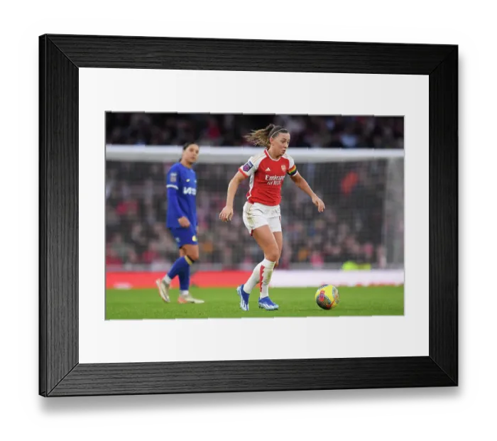 Framed Print : Arsenal Women vs Chelsea Women: Barclays Super League Clash at Emirates Stadium (2023-24)