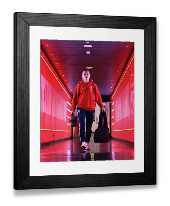 Framed Print : Arsenal Women vs Chelsea Women: Barclays Super League Clash at Emirates Stadium (December 2023)