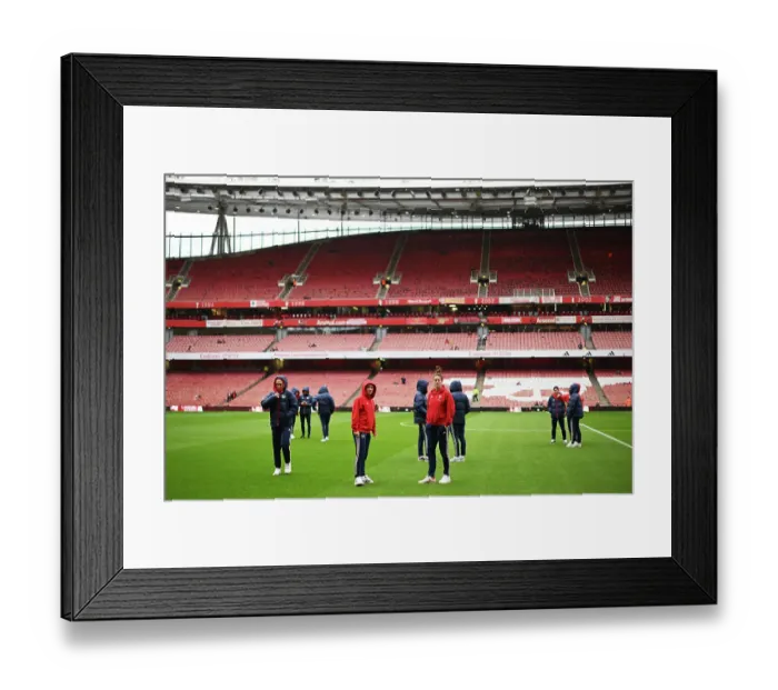 Framed Print : Arsenal Women vs Chelsea Women: Barclays Super League Clash at Emirates Stadium (2023-24)