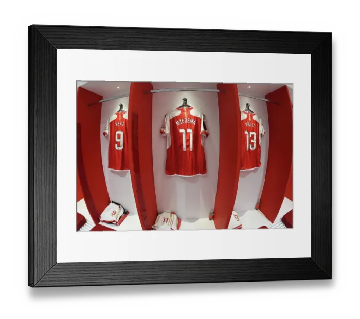 Framed Print : Arsenal FC: Pre-Match Focus - Ready to Shine: Mead, Miedema, Waelti in the Dressing Room Framed Print : Arsenal FC: Pre-Match Focus - Ready to Shine: Mead, Miedema, Waelti in the Dressing Room