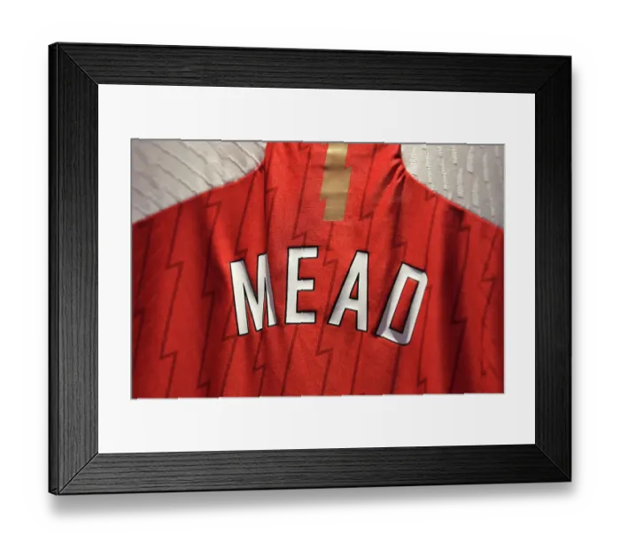 Framed Print : Arsenal FC vs Chelsea FC: Beth Mead's Arsenal Dressing Room - Barclays Women's Super League, 2023-24