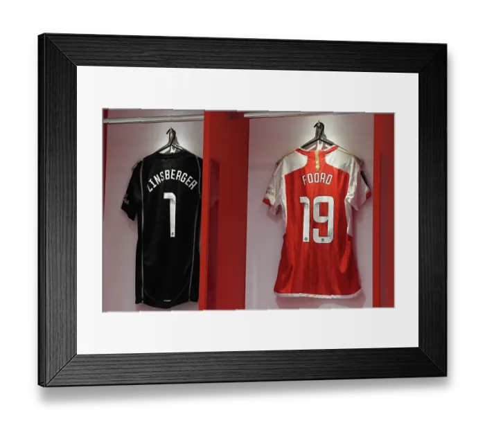 Framed Print : Arsenal Women's Team: Pre-Match Focus at Emirates Stadium - Gearing Up for the Barclays Super League Showdown against Chelsea FC (2023-24)