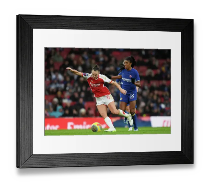 Framed Print : Arsenal vs. Chelsea: A Battle in the Barclays Women's Super League (2023-24) - Caitlin Foord vs. Ashley Lawrence Clash at Emirates Stadium Framed Print : Arsenal vs. Chelsea: A Battle in the Barclays Women's Super League (2023-24) - Caitlin Foord vs. Ashley Lawrence Clash at Emirates Stadium