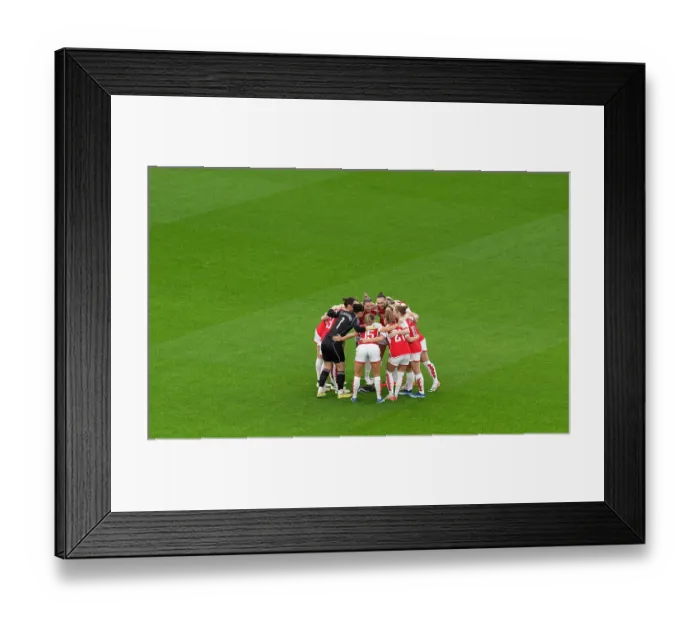 Framed Print : Arsenal Women vs Chelsea Women: Barclays Super League Showdown at Emirates Stadium (2023-24) - A Clash of Titans