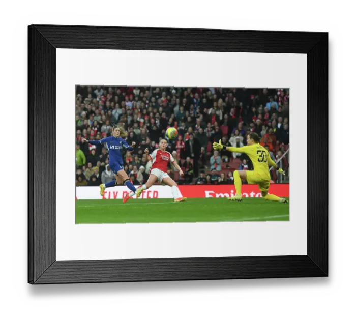 Framed Print : Alessia Russo's Dramatic Hat-trick: Arsenal Women's Thrilling Victory Over Chelsea Women at Emirates Stadium (December 2023)