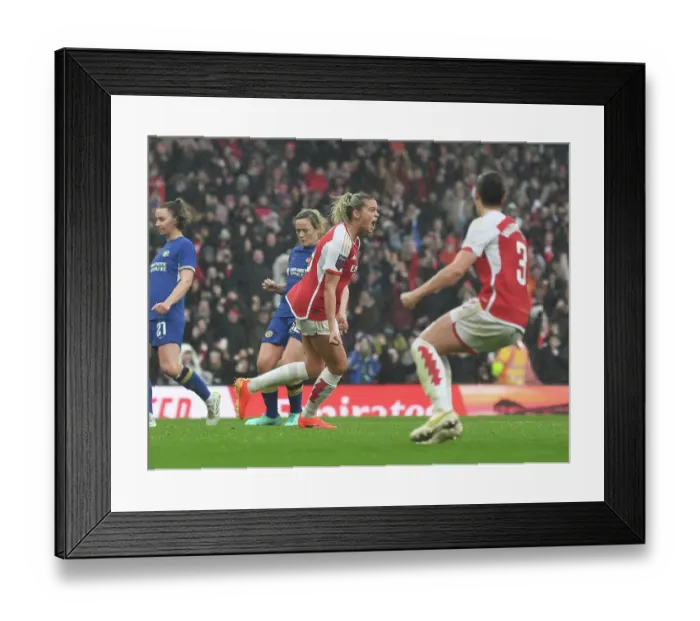 Framed Print : Alessia Russo's Brace: Arsenal Women Topple Chelsea Women in Super League Showdown at Emirates Stadium