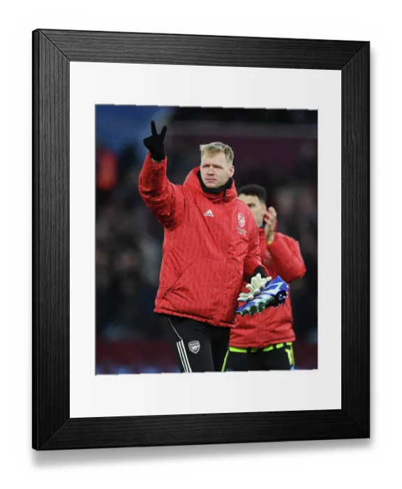 Framed Print : Arsenal's Aaron Ramsdale Reacts After Aston Villa vs Arsenal Premier League Clash (2023-24) Framed Print : Arsenal's Aaron Ramsdale Reacts After Aston Villa vs Arsenal Premier League Clash (2023-24)
