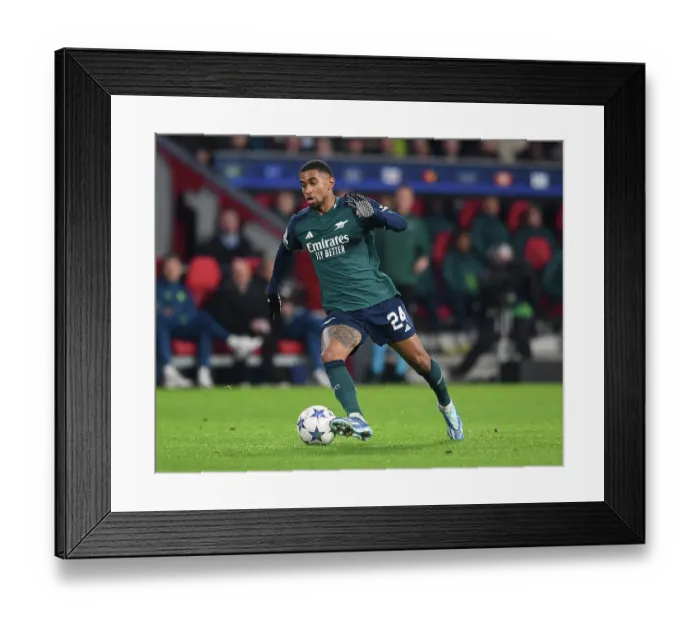 Framed Print : Champions League Group B: Arsenal's Reiss Nelson Faces Off Against PSV Eindhoven at Philips Stadion