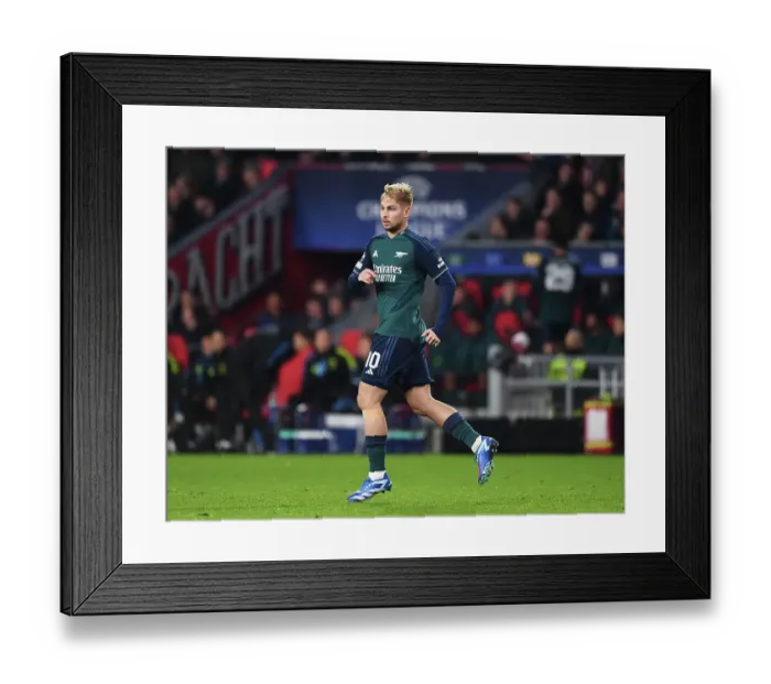 Framed Print : Champions League Group B: Emile Smith Rowe's Focused Gaze at PSV Eindhoven's Philips Stadion (2023-24)