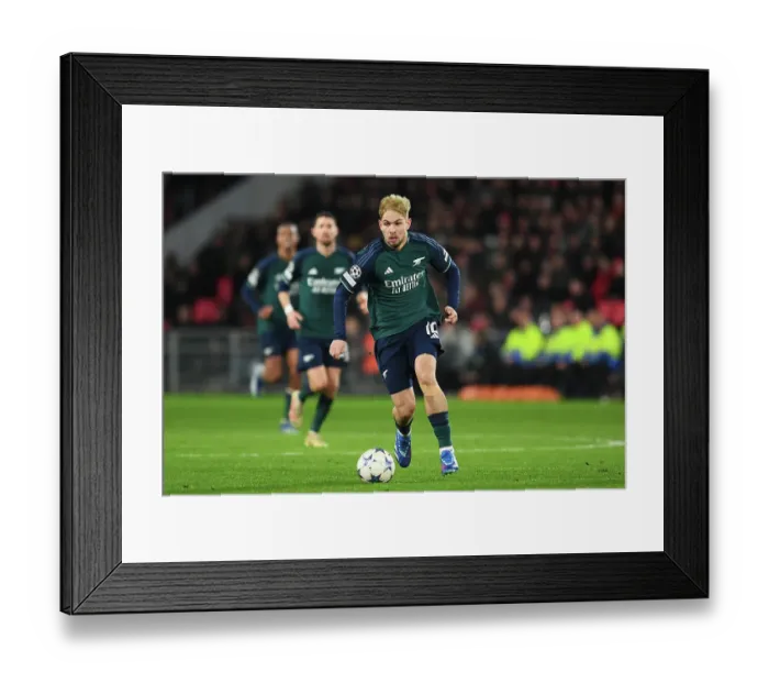 Framed Print : Champions League Group B: Emile Smith Rowe in Action as Arsenal Face PSV Eindhoven Framed Print : Champions League Group B: Emile Smith Rowe in Action as Arsenal Face PSV Eindhoven