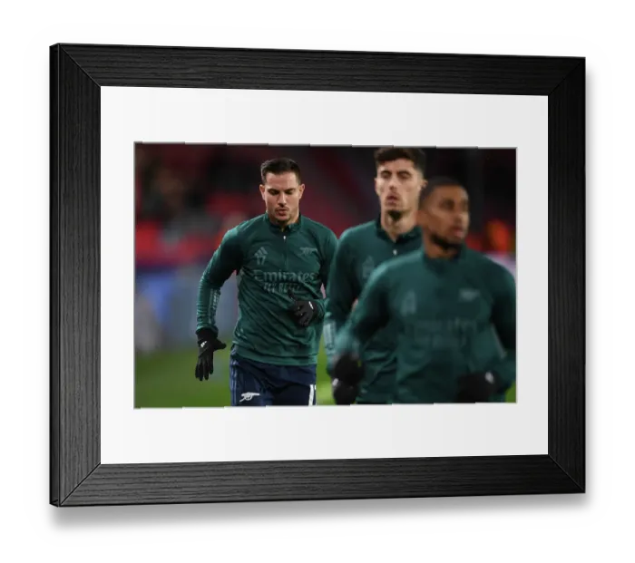 Framed Print : Arsenal FC's Cedric Soares Warming Up Ahead of PSV Eindhoven Clash in 2023-24 UEFA Champions League Framed Print : Arsenal FC's Cedric Soares Warming Up Ahead of PSV Eindhoven Clash in 2023-24 UEFA Champions League
